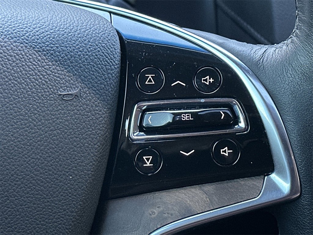 Used 2020 Cadillac Escalade Premium Luxury image 26