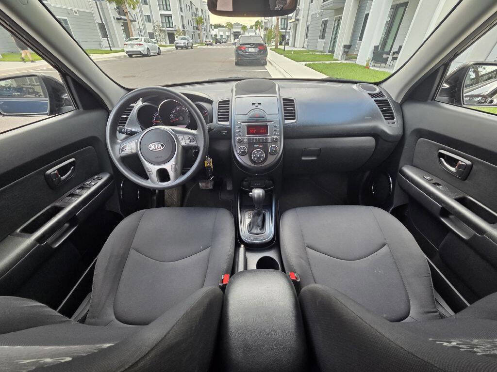 Used 2011 Kia Soul + w/ Audio Pkg FWD image 18