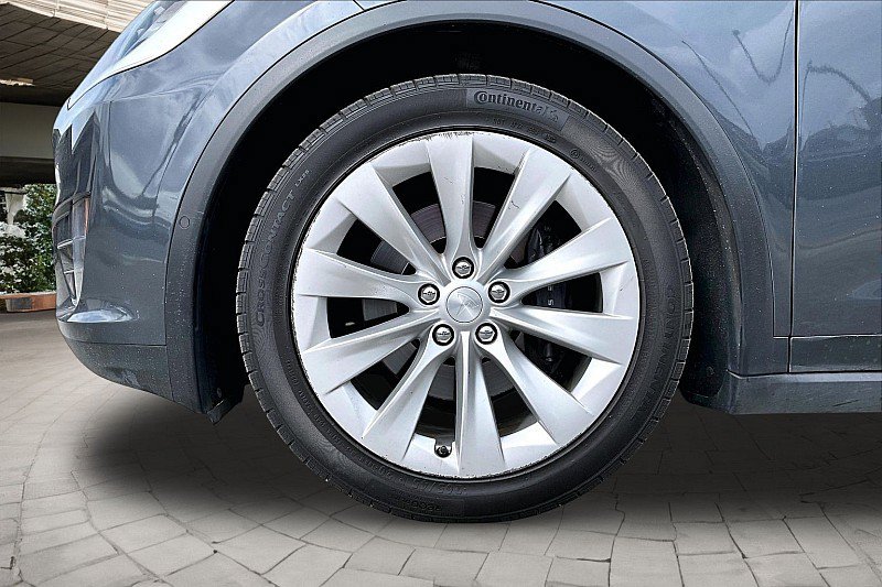 Used 2018 Tesla Model X 100D AWD/4WD image 7