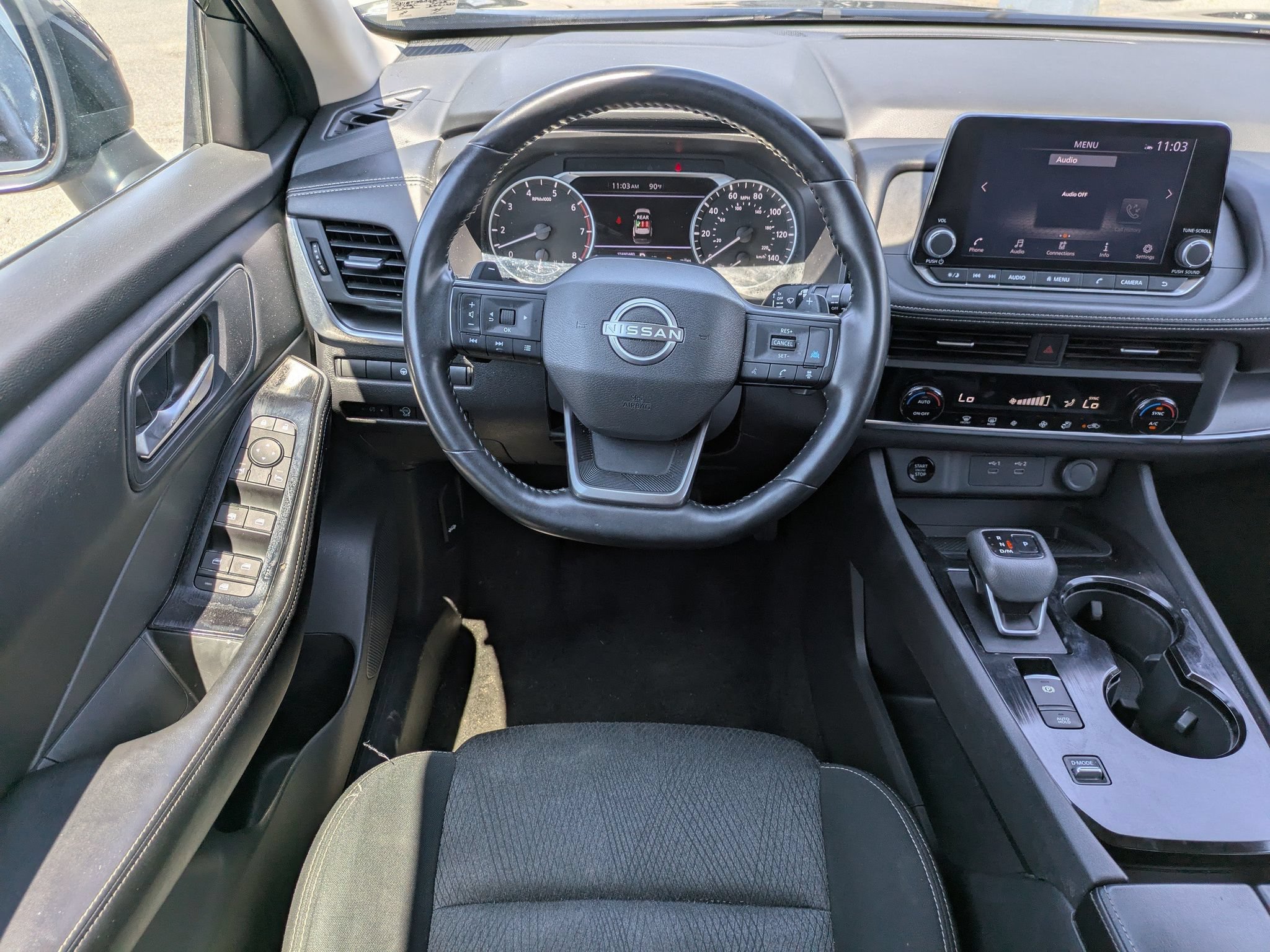 Certified 2025 Nissan Rogue SV FWD image 17