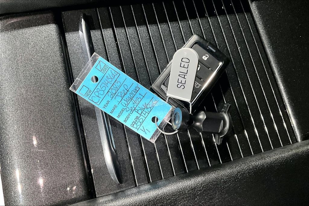 Used 2023 Jeep Wagoneer 4WD w/ Convenience Group I image 13