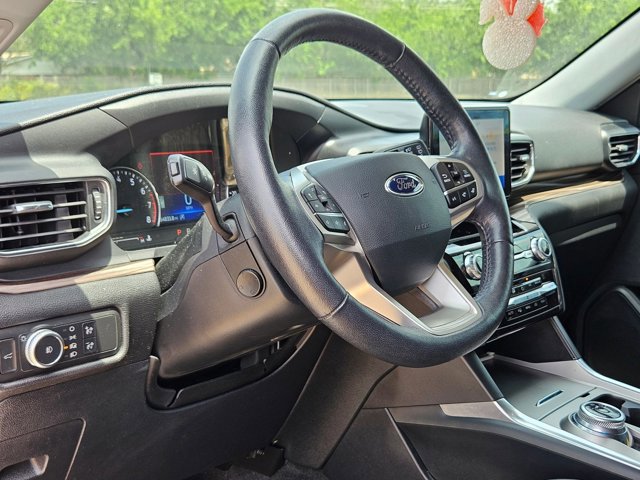 Used 2021 Ford Explorer Limited w/ Equipment Group 301A RWD image 9