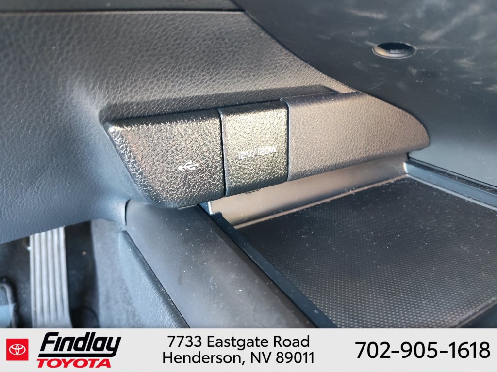 Used 2024 Toyota Camry SE FWD image 28