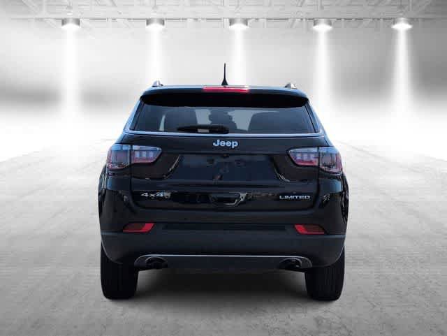 Used 2023 Jeep Compass Limited w/ Sun and Sound Group AWD/4WD image 7