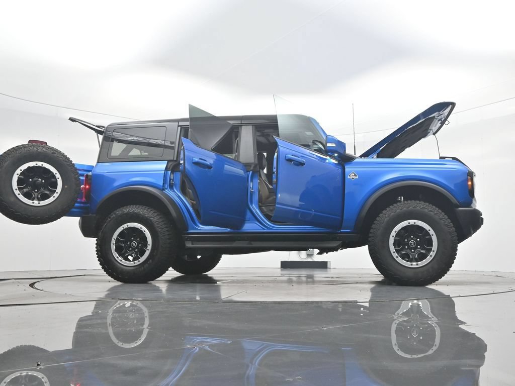 Used 2024 Ford Bronco Outer Banks w/ Sasquatch Package AWD/4WD image 52