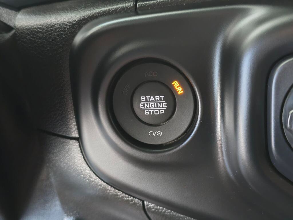 Used 2021 Jeep Wrangler Unlimited Rubicon AWD/4WD image 33