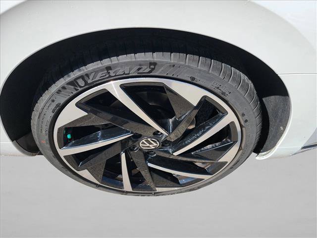Used 2023 Volkswagen Arteon SEL Premium image 12