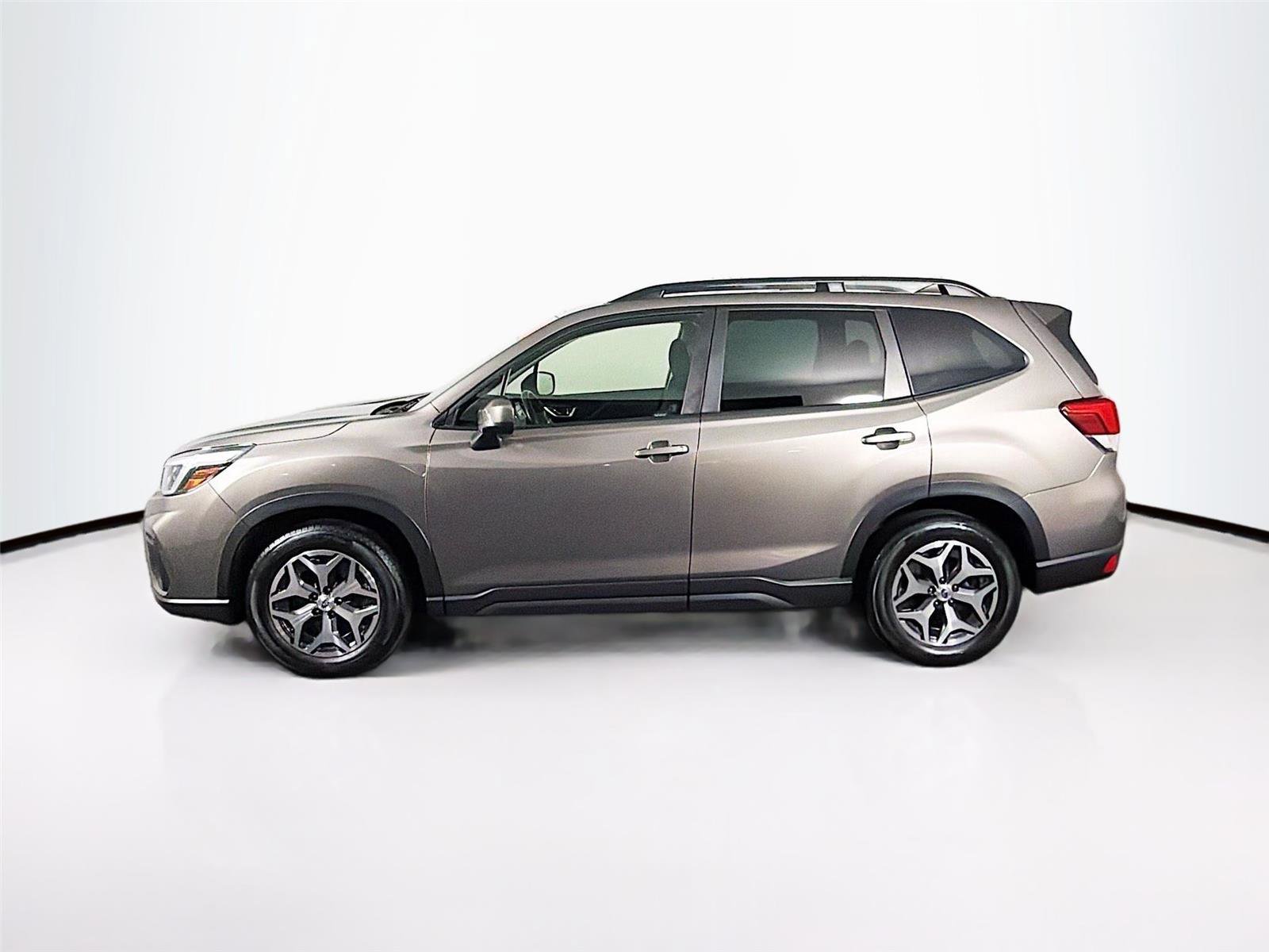 Used 2021 Subaru Forester Premium w/ Popular Package #1 AWD/4WD image 4