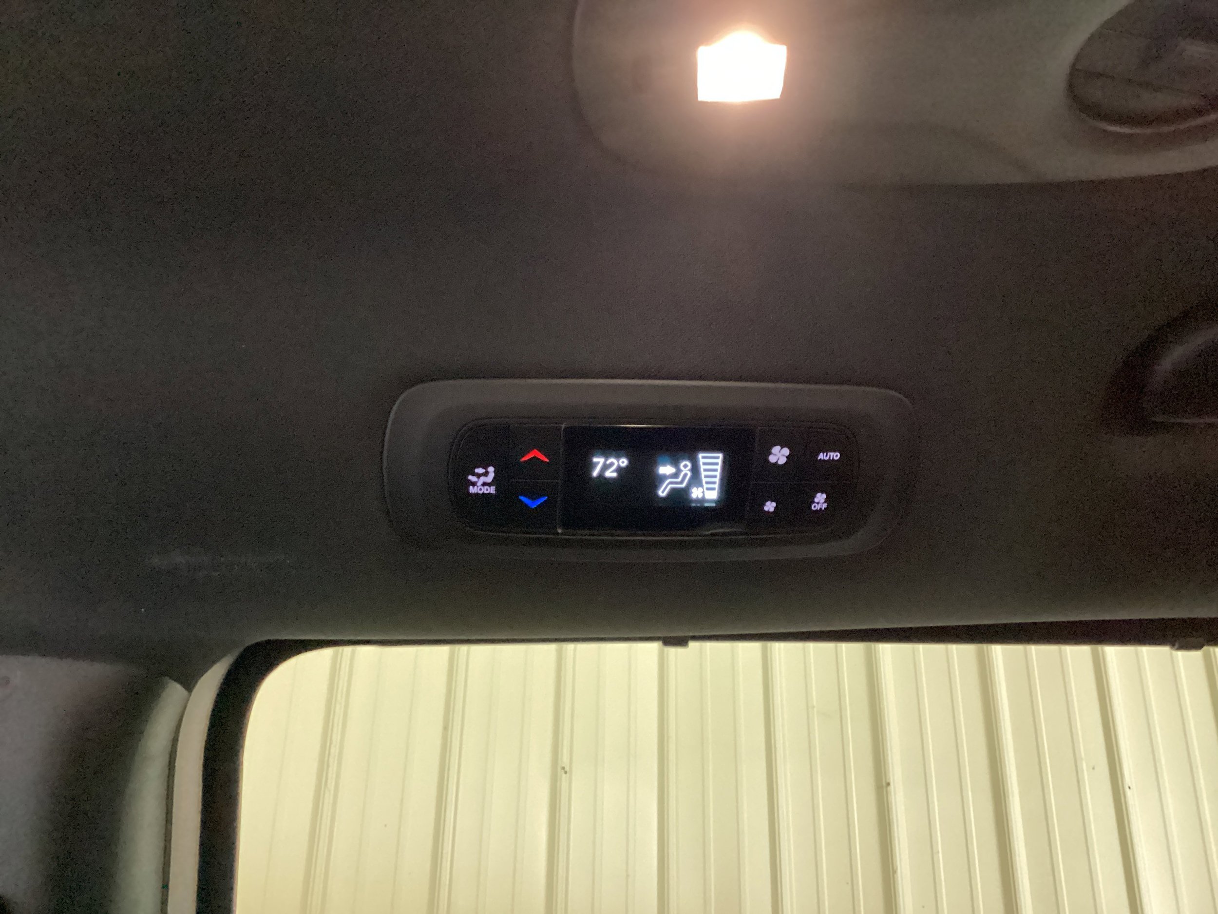 New 2026 Chrysler Pacifica Select FWD image 35