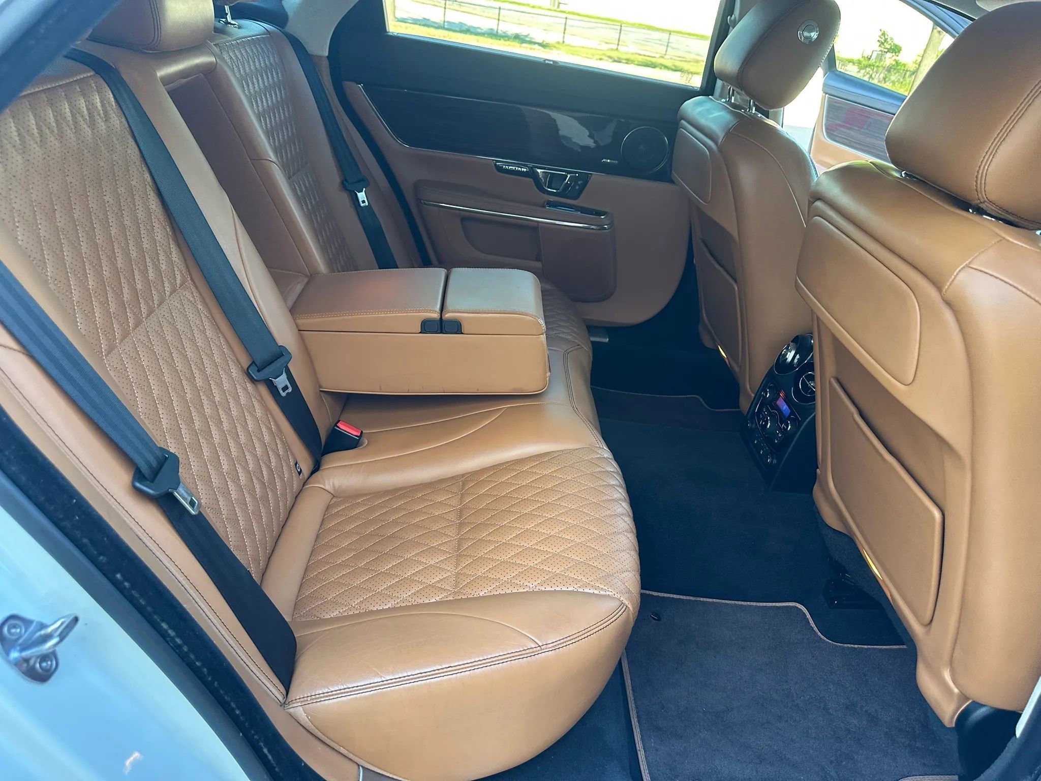 Used 2017 Jaguar XJ L Portfolio AWD/4WD image 27