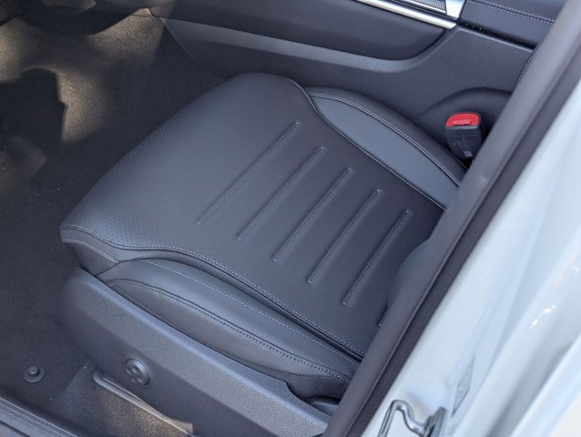 New 2026 Mercedes-Benz GLC 300 video 4