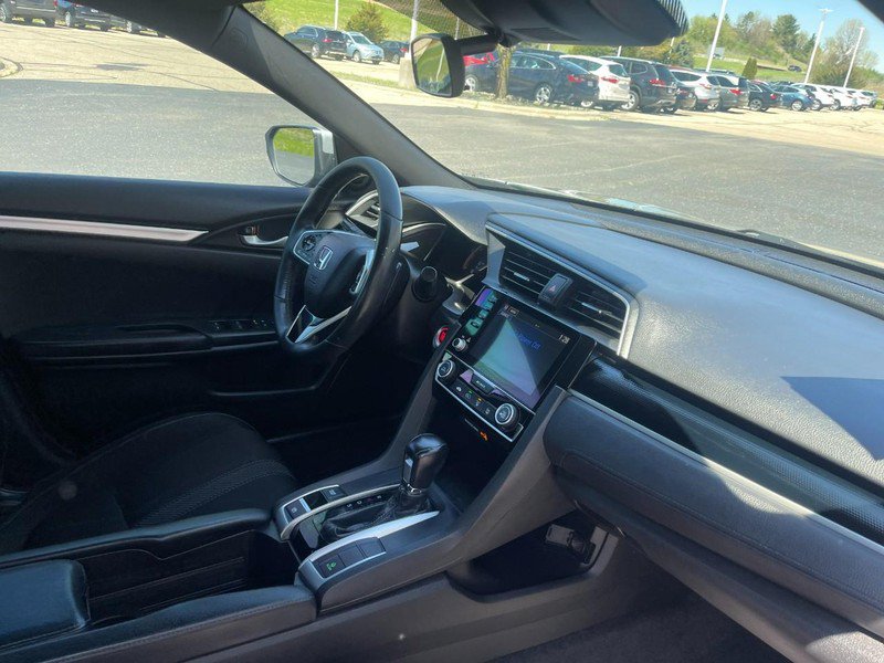 Used 2019 Honda Civic Sport image 9