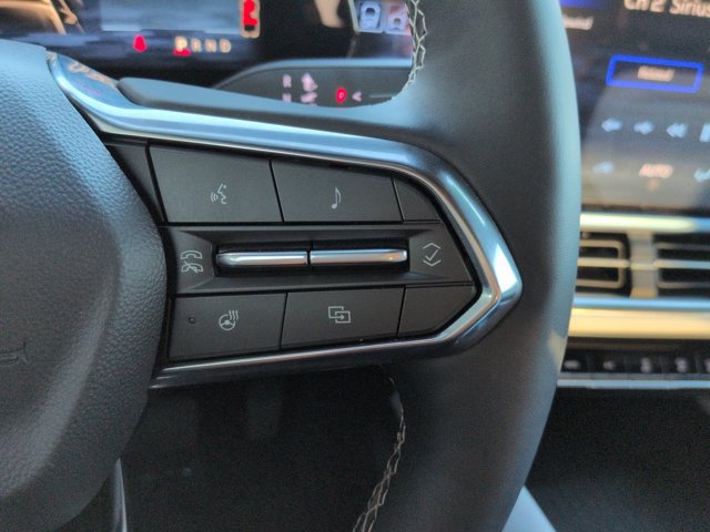 Used 2024 Chevrolet Equinox EV LT FWD image 25