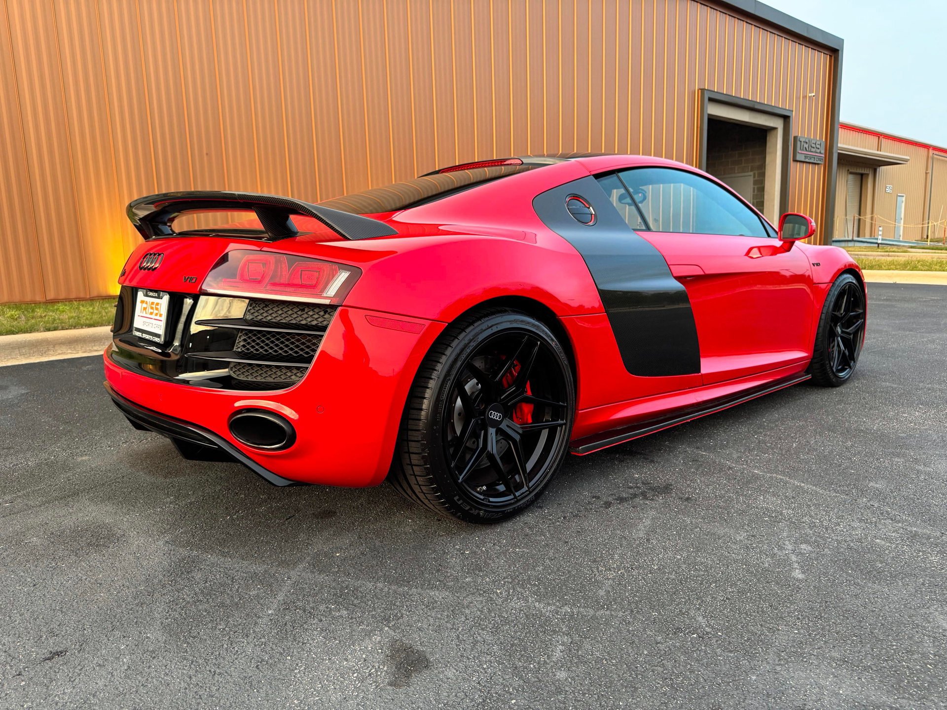 Used 2011 Audi R8 V10 AWD/4WD image 8
