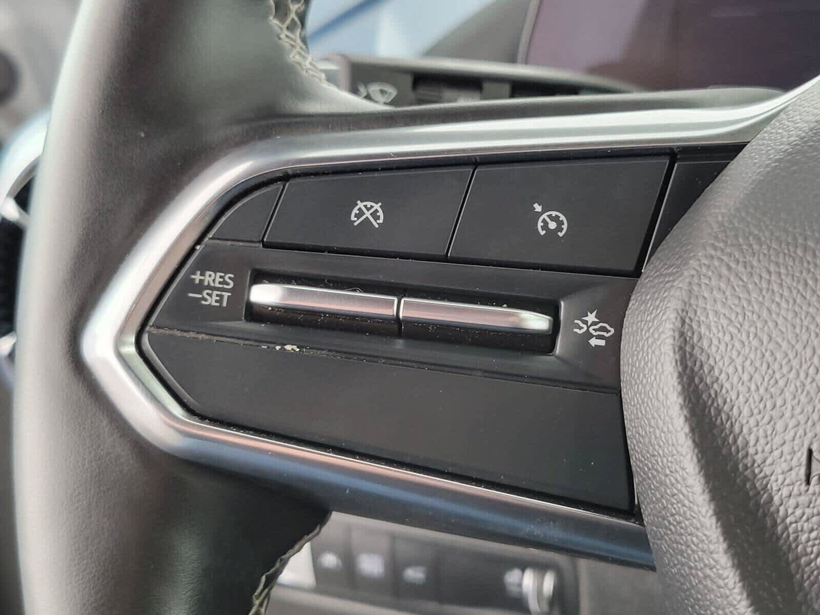 Used 2024 Chevrolet Equinox EV LT FWD image 29