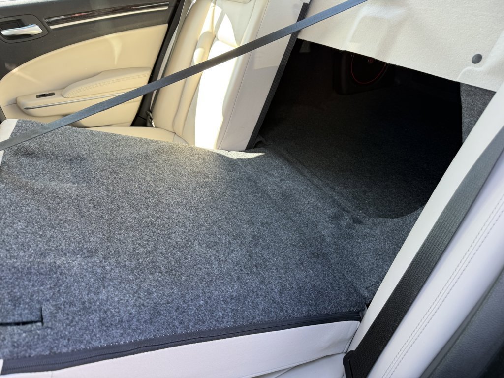 Used 2015 Chrysler 300 Limited w/ 300 Premium Group image 14