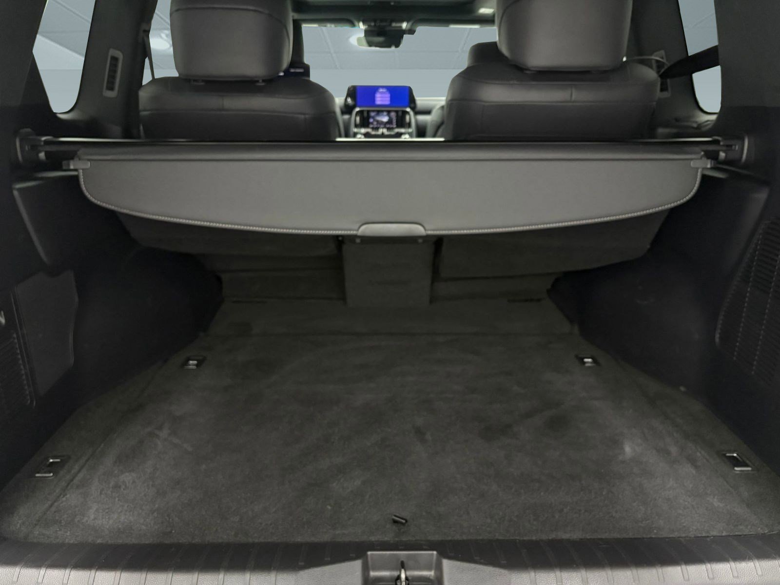 Used 2022 Lexus LX 600 4WD w/ Ultra Luxury Package image 31