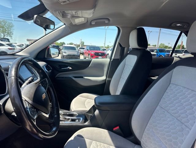 Used 2018 Chevrolet Equinox LT FWD image 4