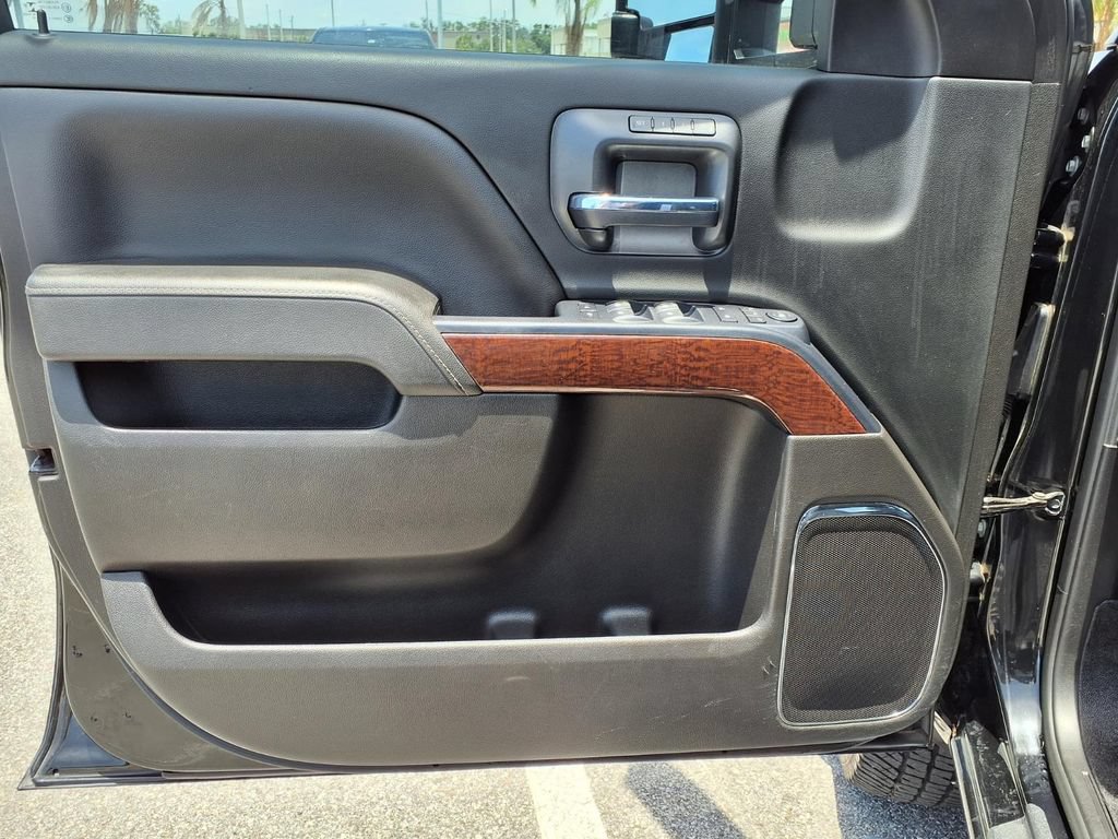 Used 2018 GMC Sierra 3500 SLT AWD/4WD image 25