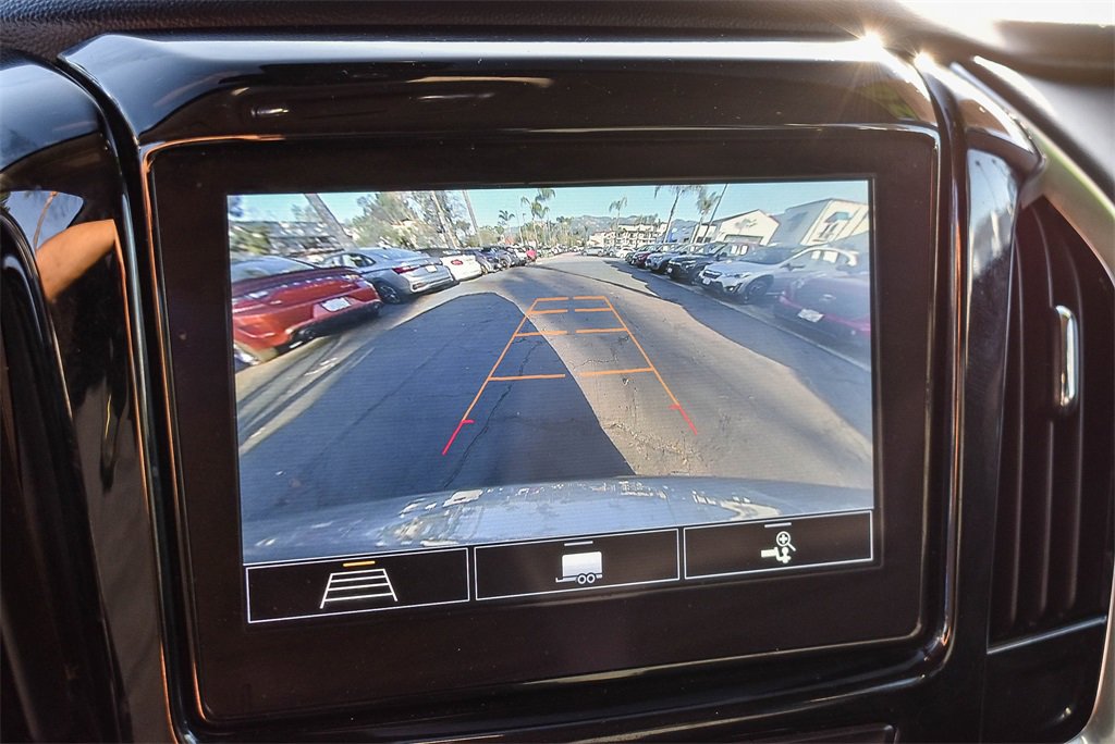 Used 2020 Chevrolet Traverse LT image 22