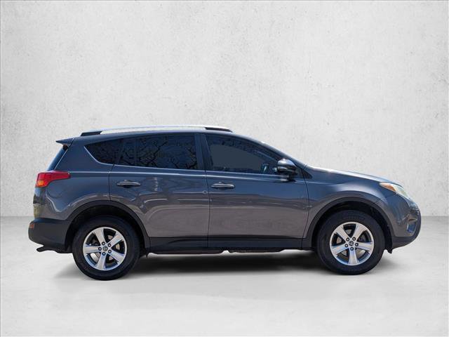 Used 2015 Toyota RAV4 XLE AWD/4WD image 4