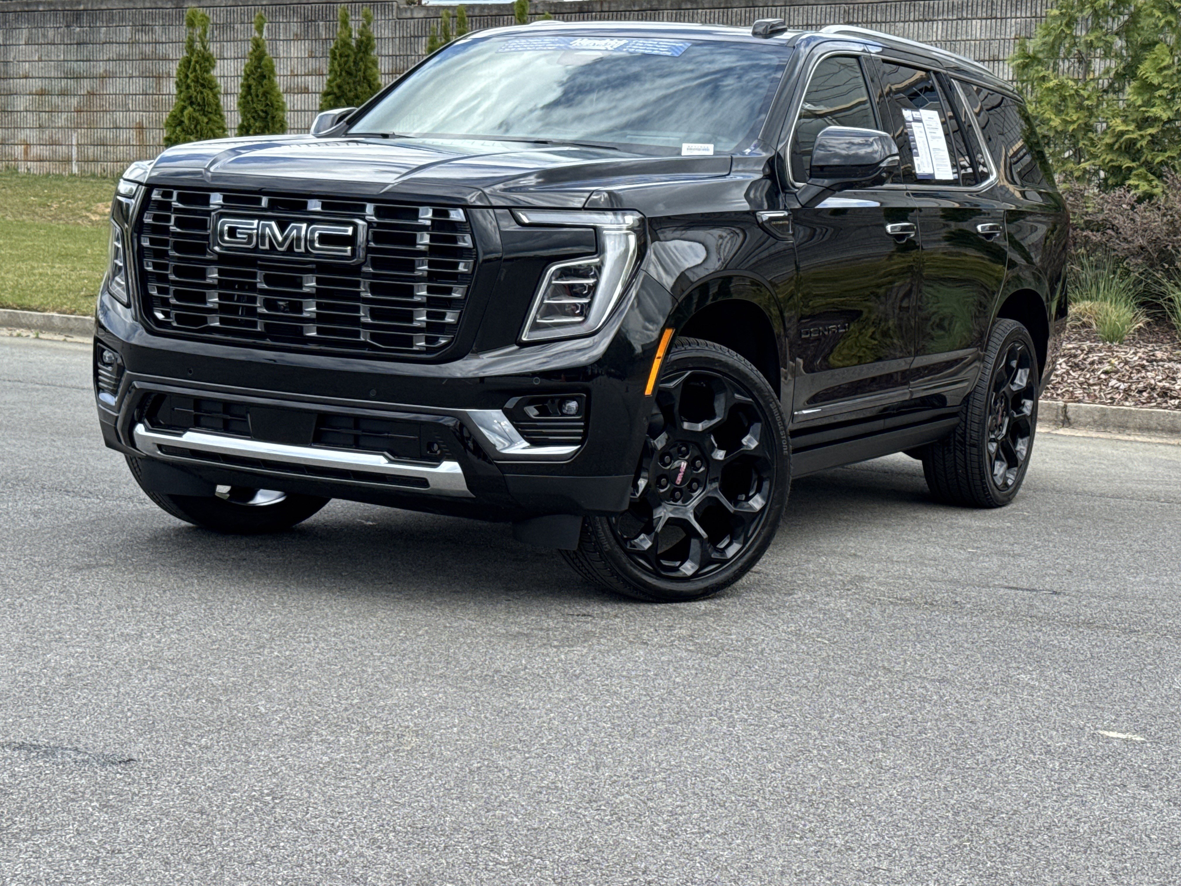 Used 2026 GMC Yukon Denali Ultimate AWD/4WD image 5