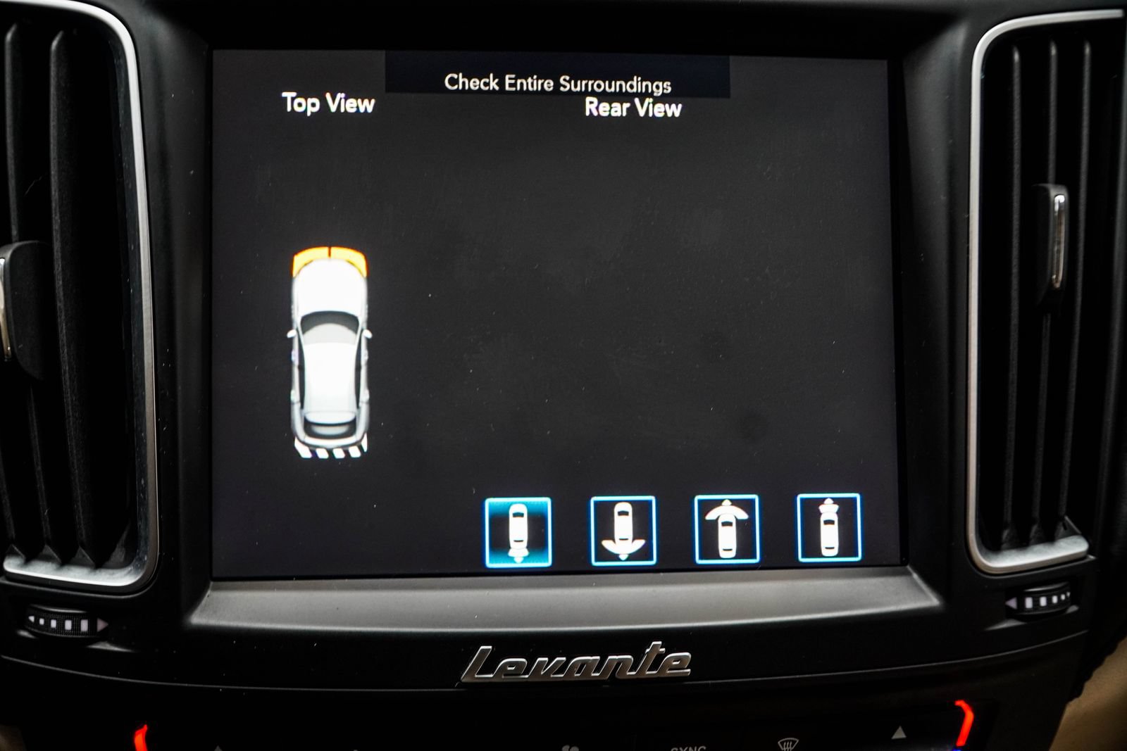 Used 2017 Maserati Levante w/ Luxury Package AWD/4WD image 23