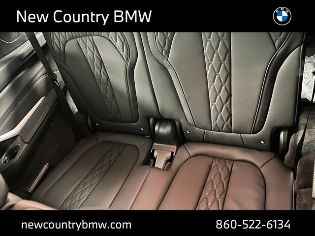 New 2027 BMW X7 xDrive40i w/ Executive Package AWD/4WD image 24
