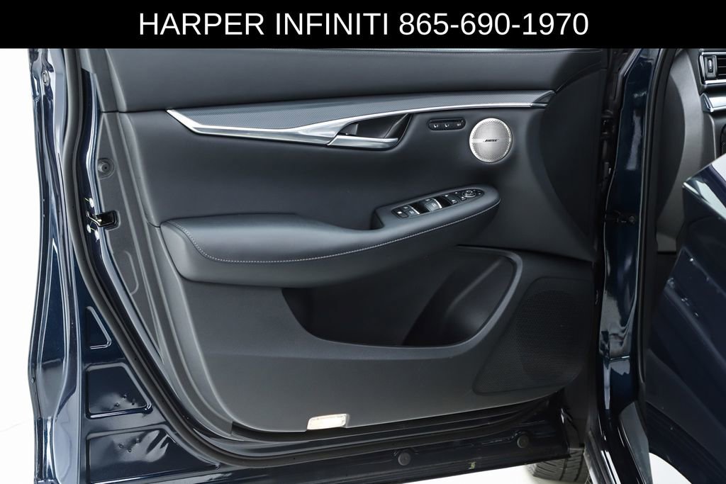 Used 2025 INFINITI QX50 Sport image 19