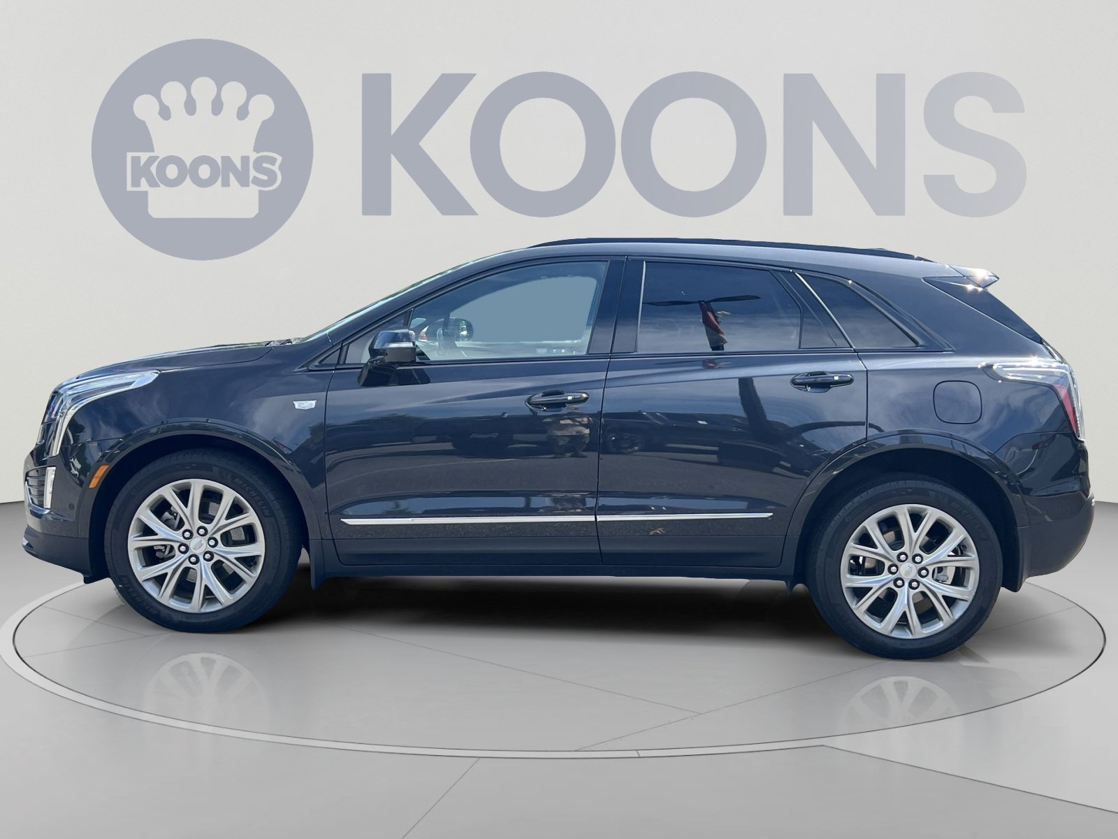 Used 2020 Cadillac XT5 Sportv AWD/4WD image 2
