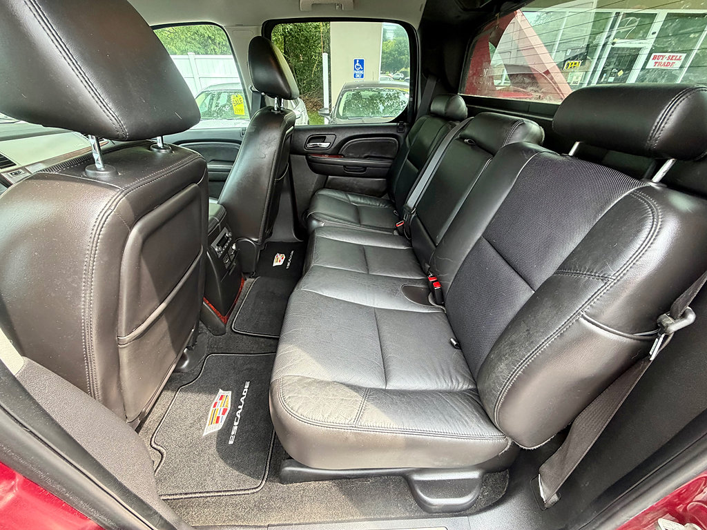 Used 2007 Cadillac Escalade EXT w/ Information Package AWD/4WD image 11