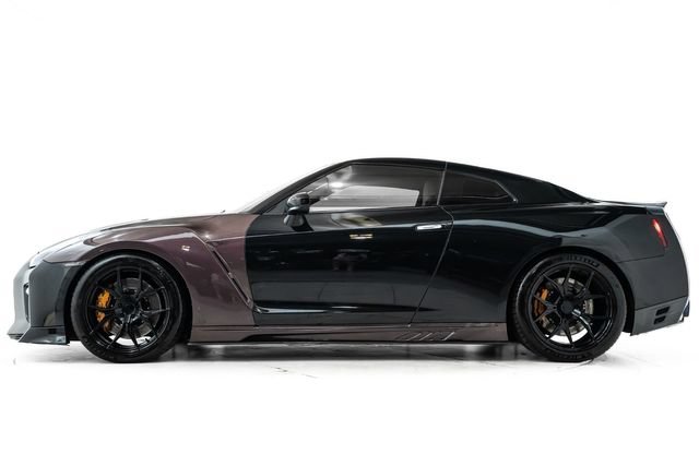Used 2015 Nissan GT-R Premium AWD/4WD image 9