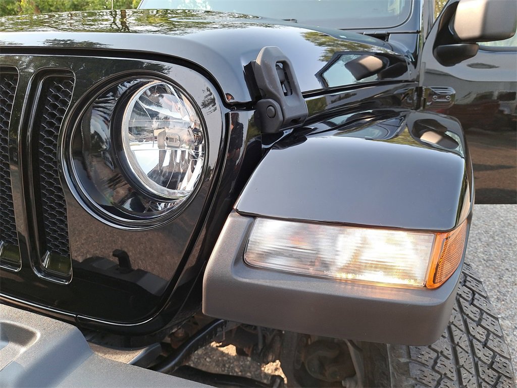 Used 2021 Jeep Wrangler Unlimited Sahara image 28