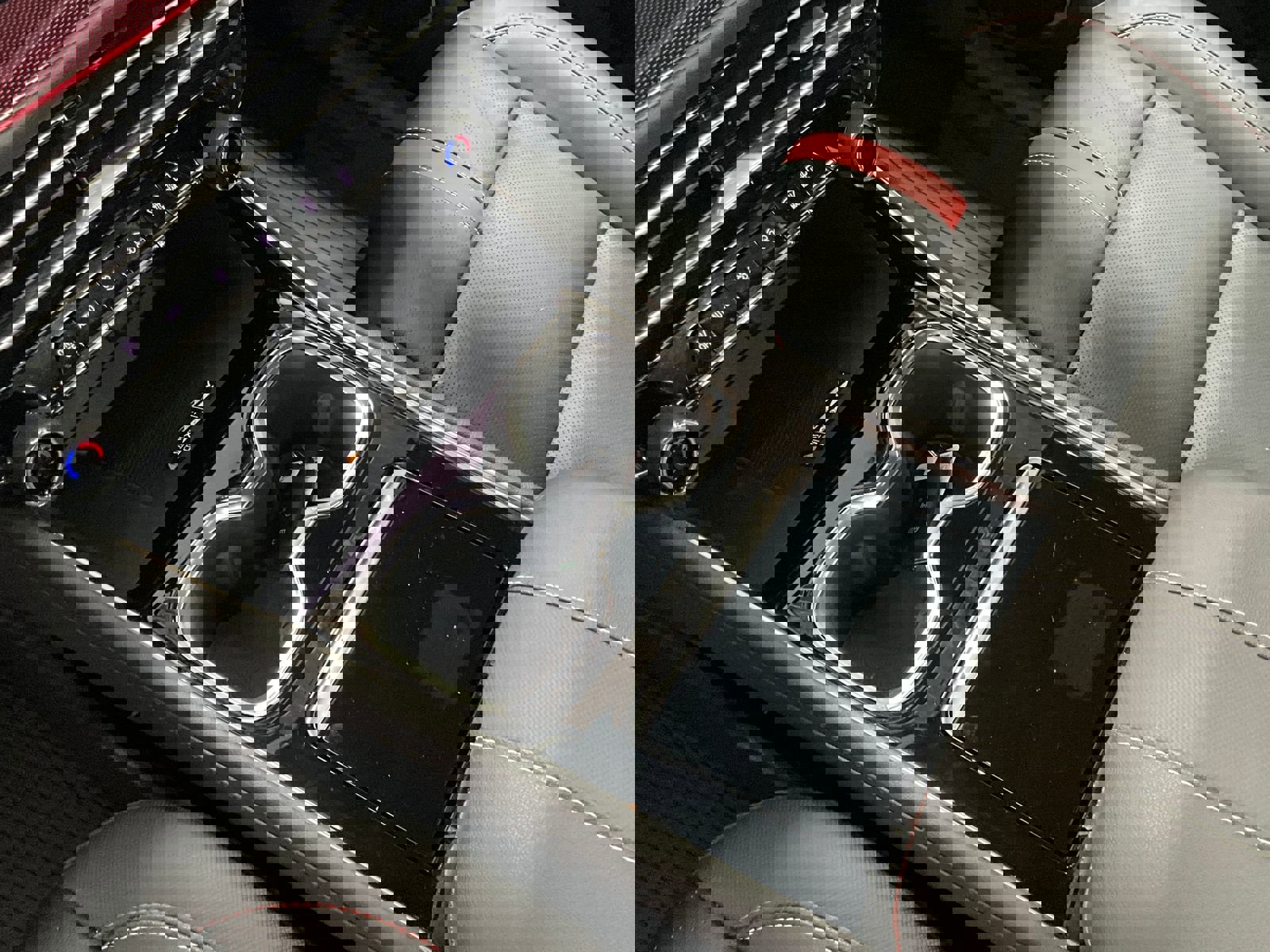 Used 2024 Chevrolet Traverse RS image 17