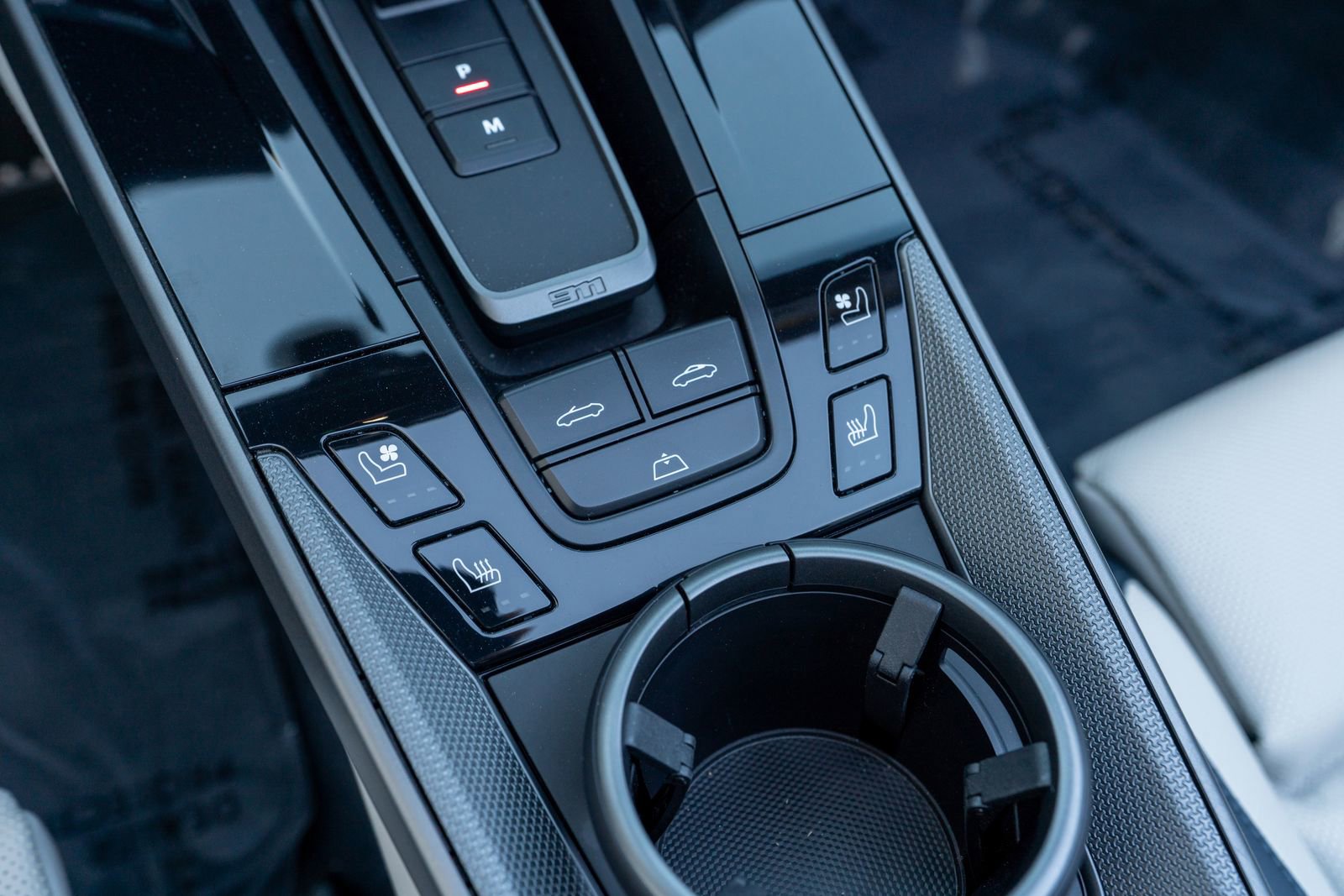 Used 2025 Porsche 911 Carrera image 35