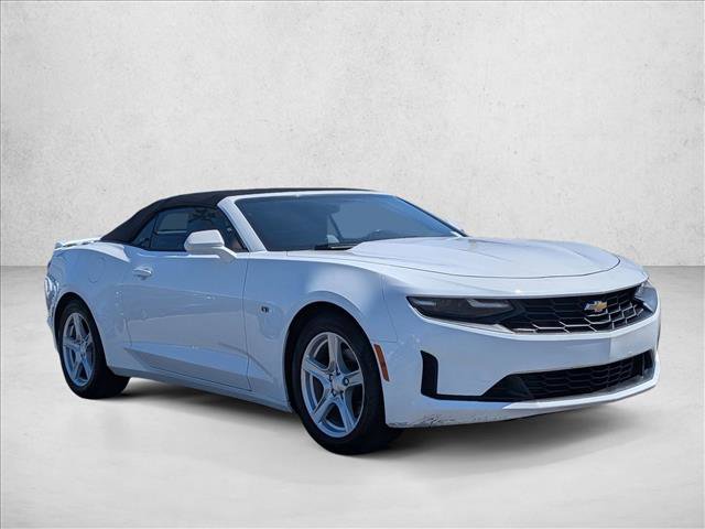 Used 2020 Chevrolet Camaro LT RWD image 3
