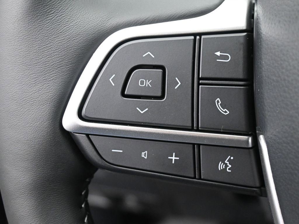 Used 2025 Toyota Highlander Limited image 20
