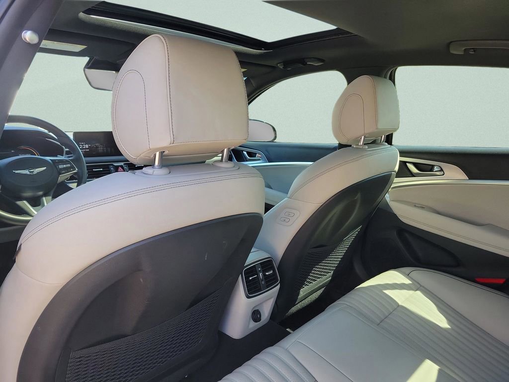 Used 2022 Genesis G70 2.0T w/ Prestige Package image 7