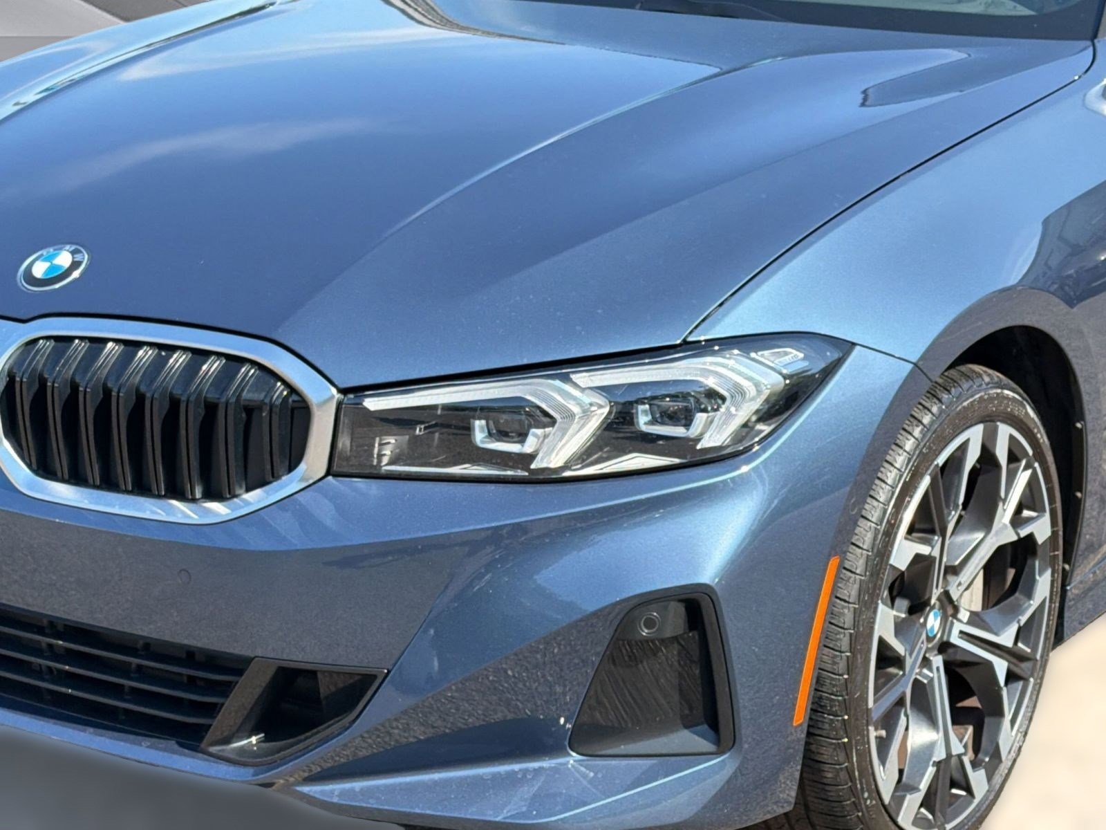 Certified 2025 BMW 330i Sedan RWD image 11