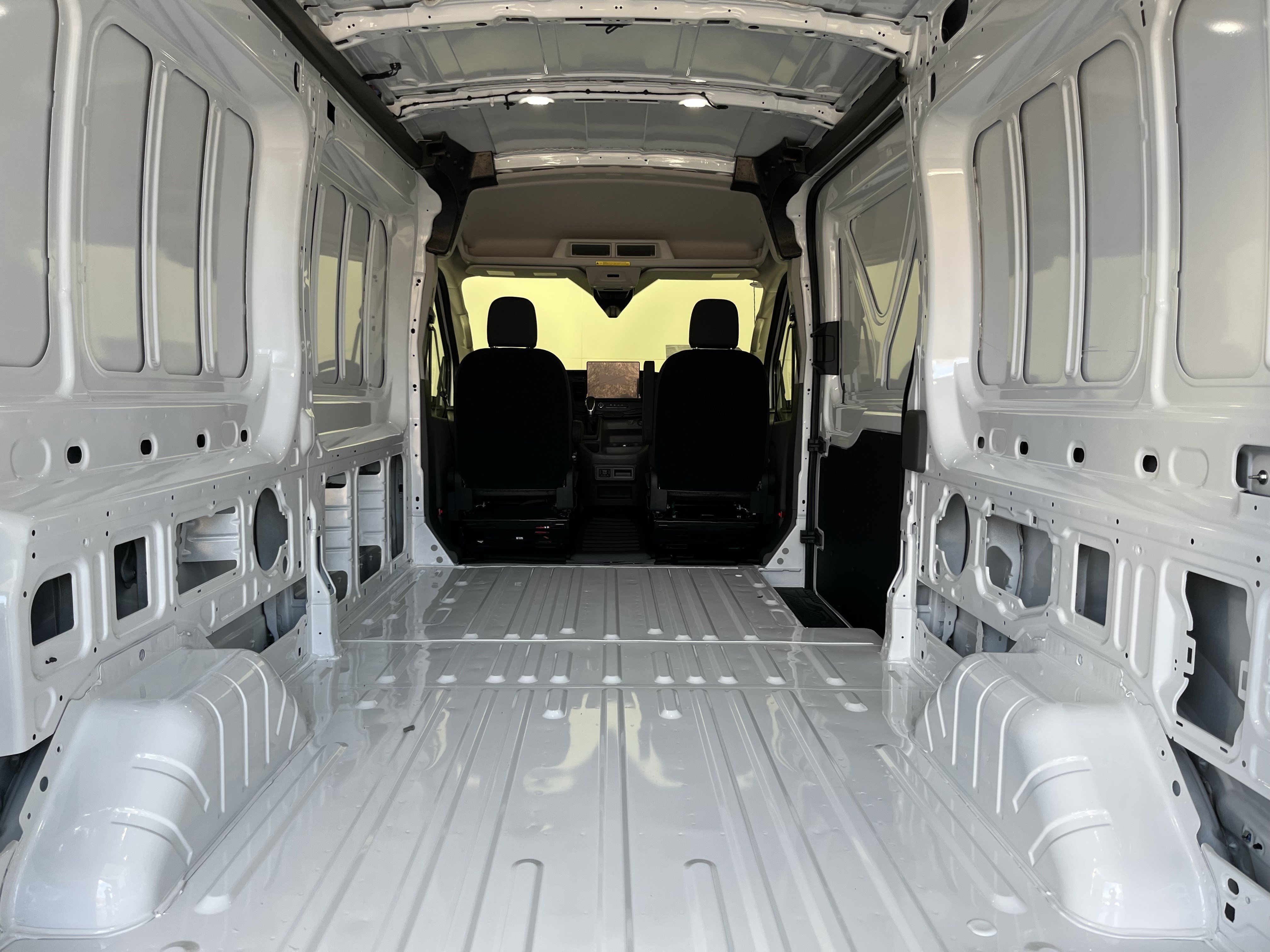 New 2026 Ford Transit 250 148 Medium Roof Extended AWD image 4