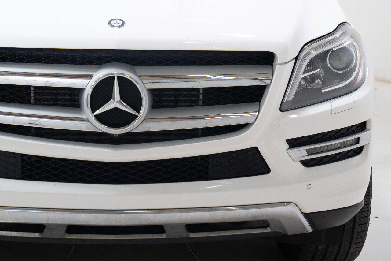 Used 2015 Mercedes-Benz GL 320 BlueTEC 4MATIC image 11
