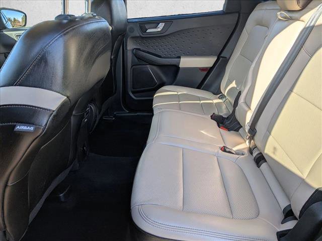 Used 2020 Ford Escape Titanium image 17