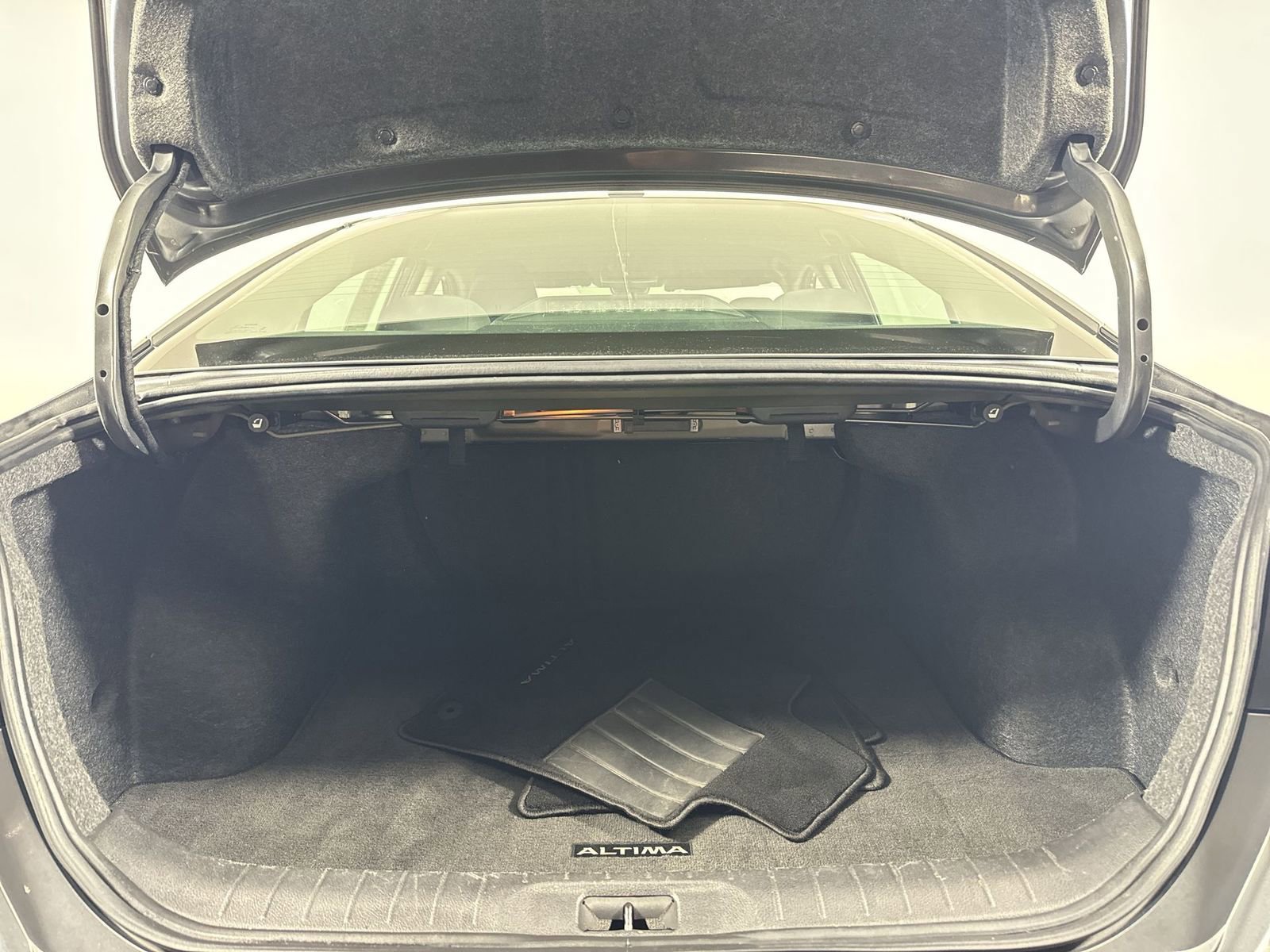 Certified 2024 Nissan Altima 2.5 SV image 34