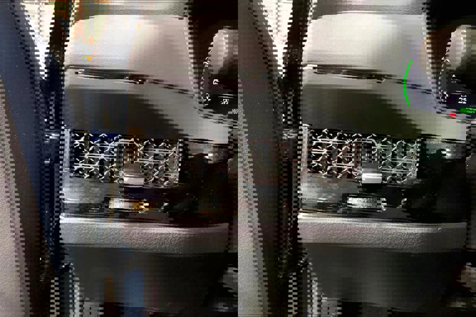 Used 2024 Honda Accord EX-L image 34