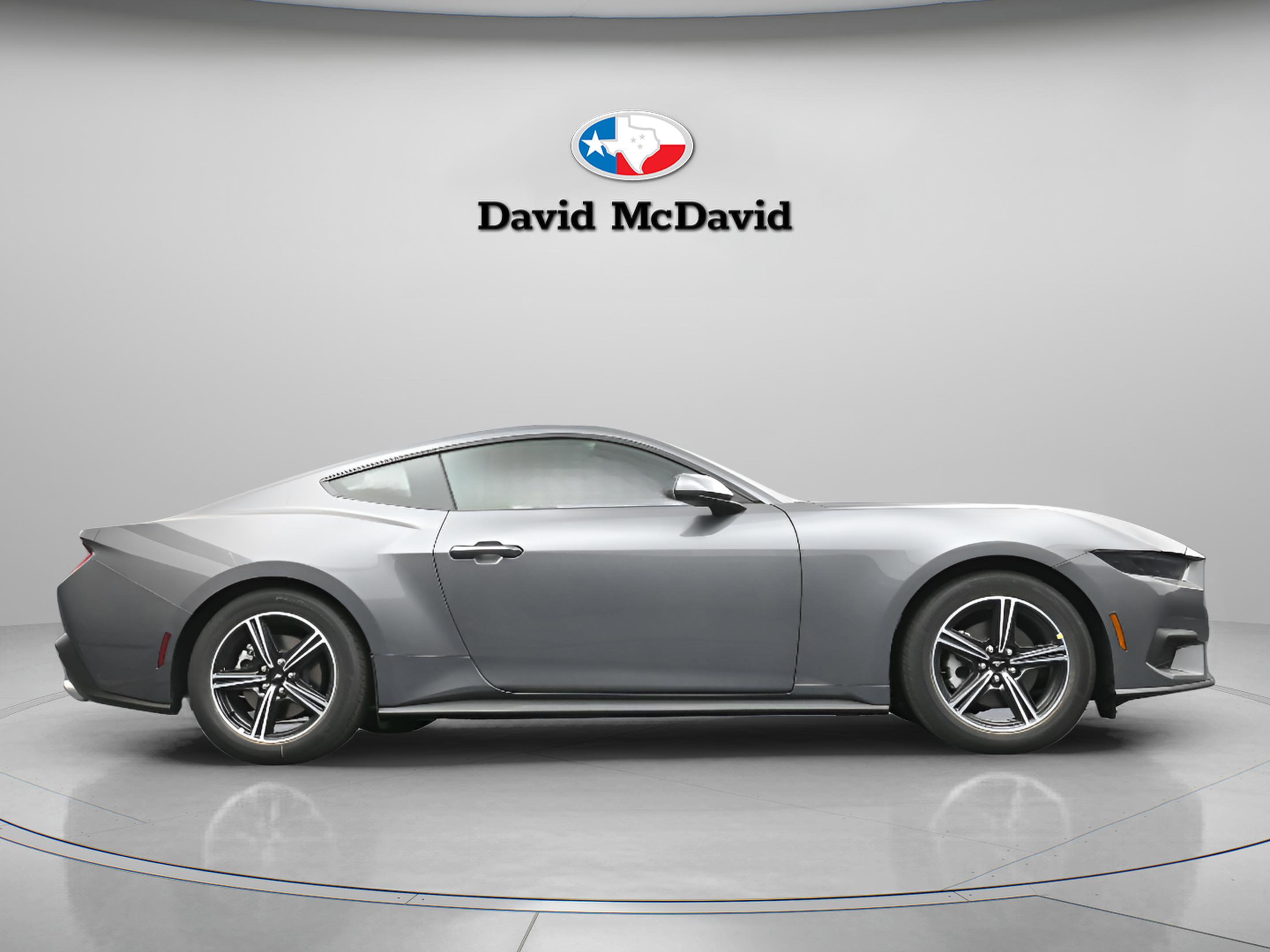 Used 2025 Ford Mustang EcoBoost image 22