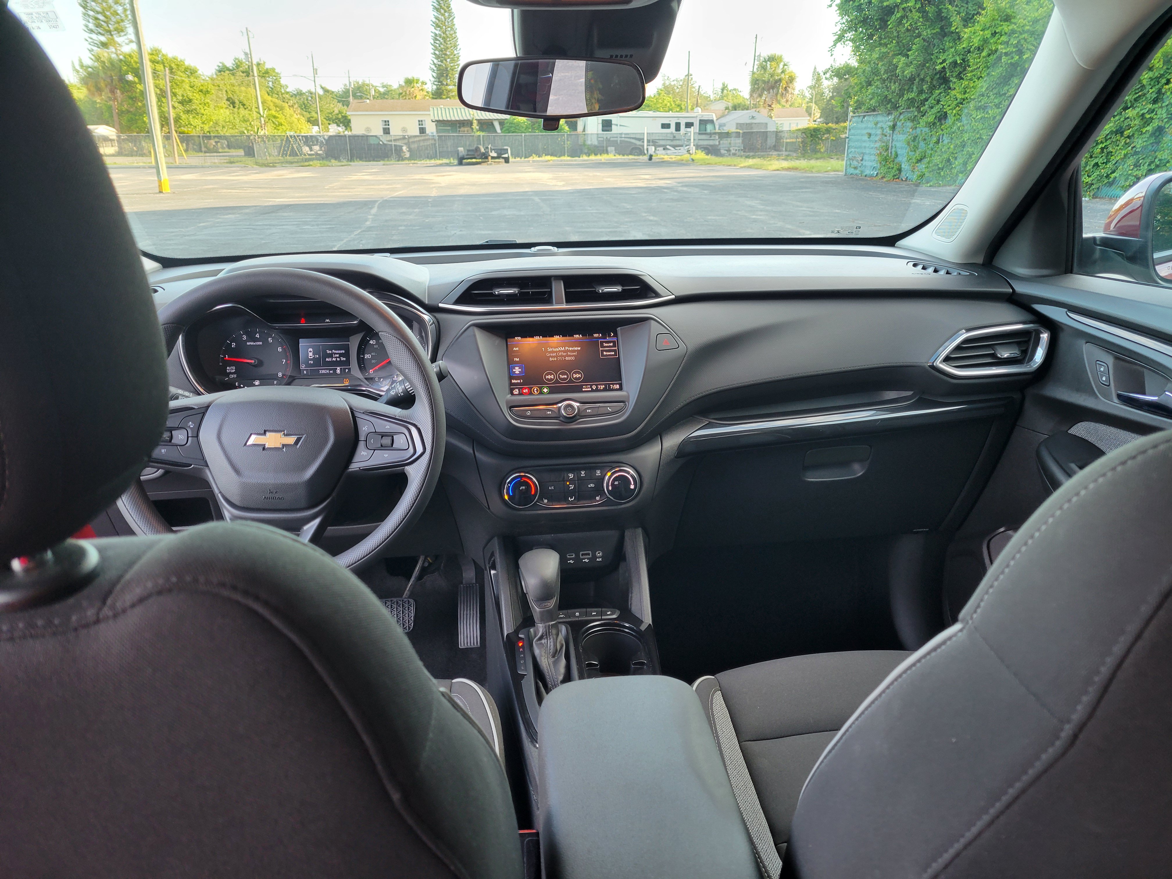 Certified 2022 Chevrolet TrailBlazer LT w/ Confidence II Package FWD image 11
