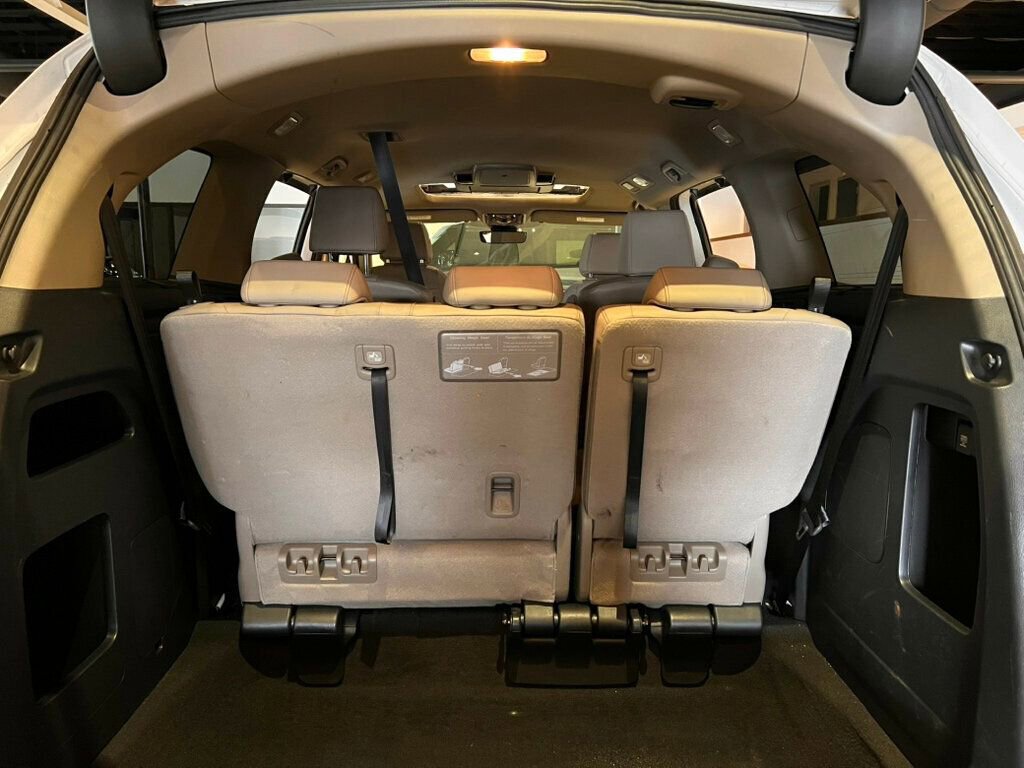 Used 2023 Honda Odyssey Touring image 12