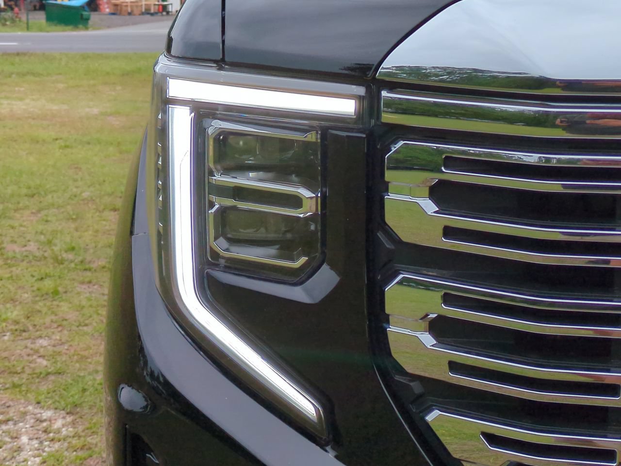 Used 2024 GMC Sierra 1500 Denali w/ Denali Reserve Package AWD/4WD image 10