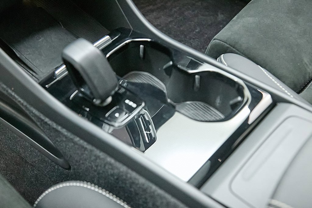 Certified 2023 Volvo XC40 Recharge Ultimate image 18