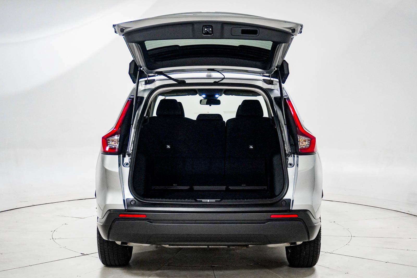 Used 2025 Honda CR-V LX image 8